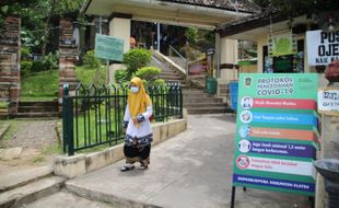 Jumlah Peziarah Merosot, Tradisi Ruwah di Makam Sunan Pandanaran Klaten Sepi