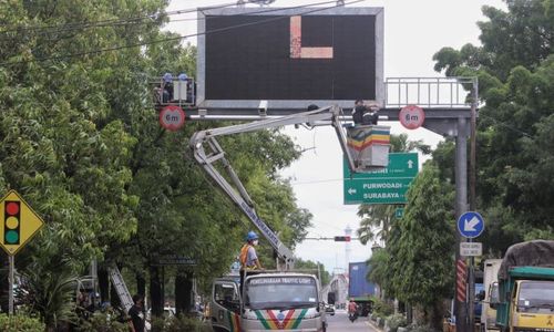 Awas! Grasak-Grusuk Naik Motor di Solo Kena Tilang ETLE