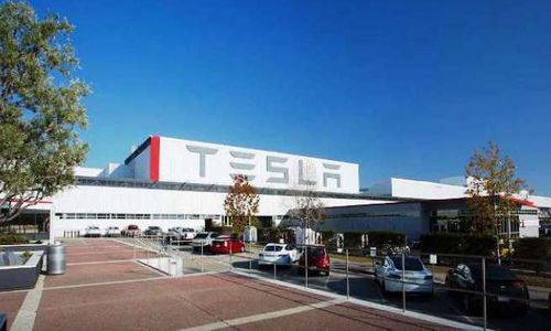 PHK di Tesla Milik Elon Musk Berlanjut