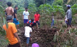 Gara-Gara Luweng Ketutup Sampah, Dusun Brengkut Wonogiri Kebanjiran