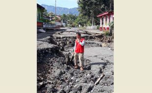 Duh, Jalan Menuju Objek Wisata Batu Seribu Sukoharjo Ambles Hampir 1,5 Meter