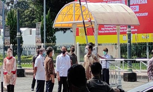 Pantau Vaksinasi Pedagang Malioboro, Ini Harapan Presiden Jokowi