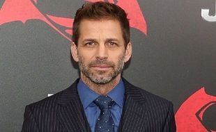 Garap Film Justice League, Sutradara Zack Snyder Rela Tak Dibayar