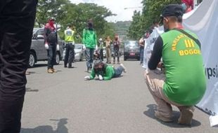 Tuntut THR Tak Dicicil, Buruh Datangi Gubernur Jateng