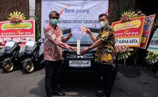 Warga Solo Dapat Mobil Setelah 20 Tahun Jadi Nasabah Bank Jateng