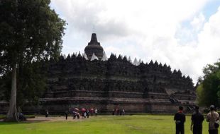 Ngabuburit Asyik Bisa Diadakan di Candi Borobudur dan Prambanan