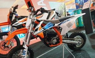 Motor Listrik KTM SX-E5, Trail Imut Seharga Rp119 Juta