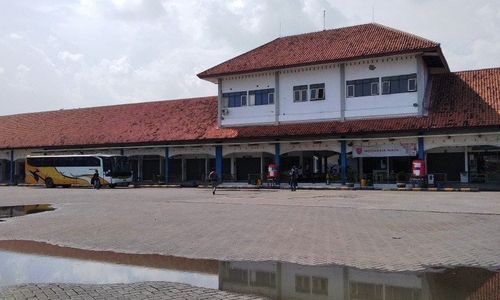 Terminal Induk Jati Kudus Masih Sepi Penumpang, Awak Bus Merana