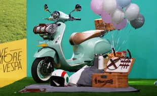 Vespa Picnic, Skutik Asyik dengan Aneka Aksesori Piknik