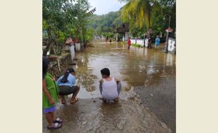 Banjir di Paranggupito Wonogiri, Puluhan Rumah Terendam