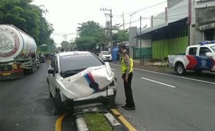 Kecelakaan Karambol di Jl Ki Mangun Sarkoro Solo, 4 Mobil Rusak Parah