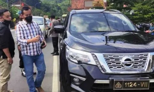 Pakai Pelat Nomor Dinas Polisi Palsu, Pengemudi Ketahuan di Pos Penyekatan