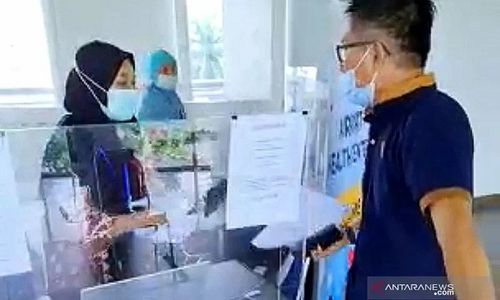 Buntut Keliru Hasil Tes Antigen di Bandara SMB II, Petugas Dinonaktifkan