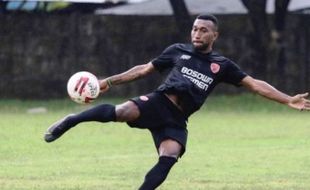 Pesaing Persis Solo, Rans Cilegon FC Datangkan Patrich Wanggai