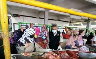 Daging Busuk Kedapatan Dijual di Pasar Tradisional Magelang