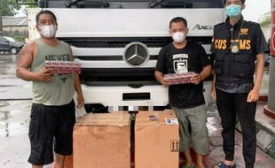 KPPBC Kudus Bongkar Distribusi Rokok Ilegal dengan Truk Mebel