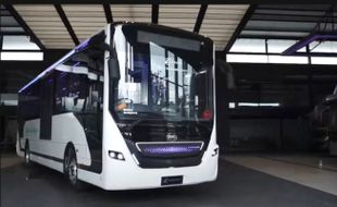 Laksana-BYD Bikin Bus Listrik Dijual Mulai Rp4,5 Miliar