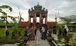 Mau Suasana Bali? Cukup ke Candi Joglo Grobogan Saja