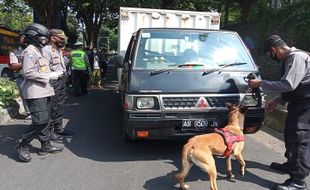 Penyekatan Pemudik di Solo: 273 Kendaraan Diminta Putar Balik, Polisi Gunakan Anjing Pelacak