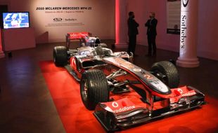 Mobil Legenda F1 McLaren Lewis Hamilton Masuk Lelang