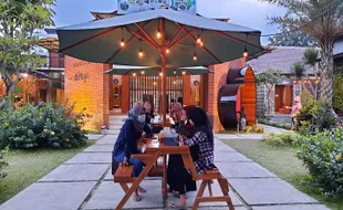 Instagramable! Resto di Sukoharjo Ini Jadi Tempat Bukber Favorit