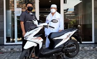 Wow! Rajin Salat Berjemaah di Masjid Solo Ini Bisa Dapat Hadiah Sepeda Motor