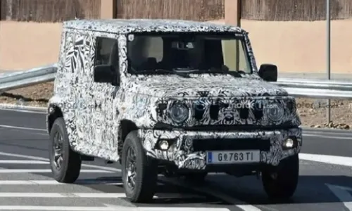 Jimny 5 Pintu Nongkrong di Tokyo Auto Salon