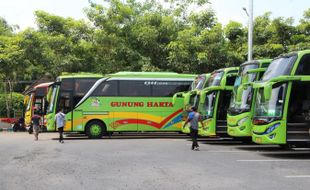 Tak Ada Penumpang Turun di Terminal Ir Soekarno Klaten Sejak Kamis Malam, 23 Bus Nganggur