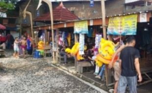 Pedagang di Objek Wisata Klaten Jual Motor untuk Hidup