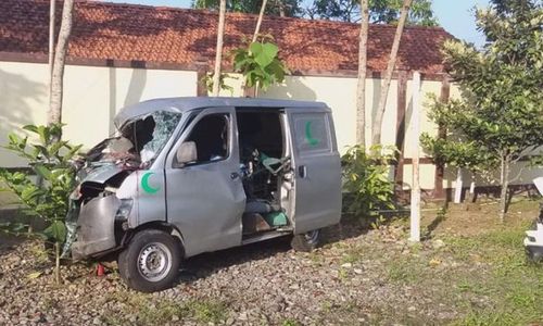 Ambulans Bawa Jenazah Kecelakaan di Brebes, 3 Orang Meninggal