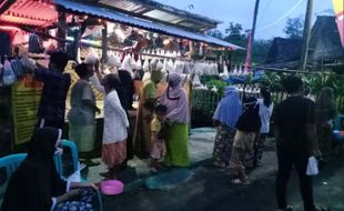 Mulia, Warga Bener Sragen Bagikan Sayur dan Lauk Berhadiah Panci hingga Unggas