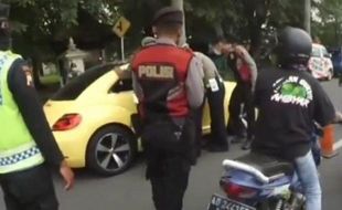 Polisi Rampungkan Berkas Kasus ABG Klaten Sopiri VW Terobos Penyekatan Pemudik, Selanjutnya?