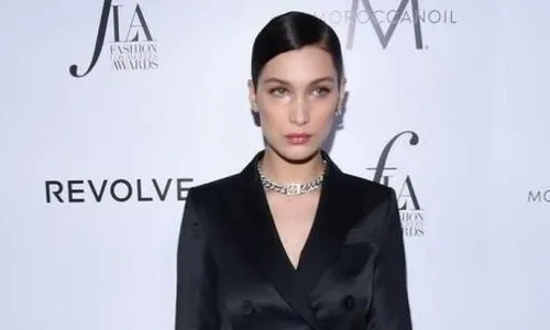 Supermodel Bella dan Gigi Hadid Sumbang US$1 Juta untuk Anak Palestina