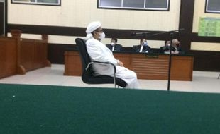 Di Hadapan Hakim, Habib Rizieq Akui Tak Pantas Disebut Imam Besar