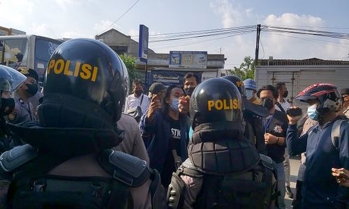 Aksi Demo di Zona Merah Kartasura Dibubarkan Polisi