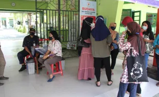 Protes Sistem Zonasi PPDB, Emak-Emak Klaten Tengah Geruduk SMAN 1 Klaten