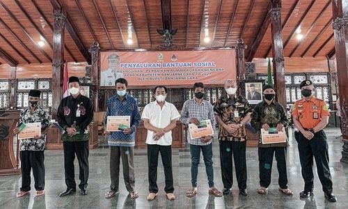 Korban Bencana di Banjarnegara Terima Bantuan Perbaikan Rumah