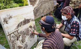 Wawan Geni Bermodal Obat Nyamuk Bakar Bikin Lukisan Borobudur