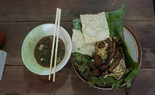 Endul! Ada Mie Ayam Bakar Bumbu Rempah di Solo Baru Sukoharjo