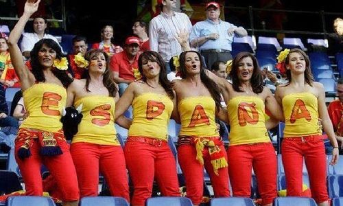 Inilah Deretan Wanita Seksi Pasangan Pesepak Bola Dunia