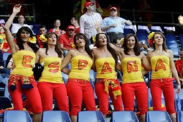 Kris Evans jinsiy aloqa