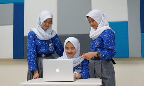 Gratiskan Biaya Sekolah, Ini Sumber Dana SMA Pradita Dirgantara Boyolali