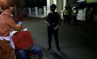 Ratusan Pedagang Bermobil di Alun-Alun Utara Solo Kembali Di-Swab, 3 Positif Covid-19