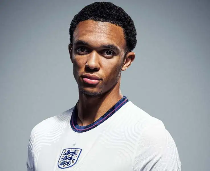 Real Madrid Incar Trent Alexander-Arnold, Liverpool Siap Perpanjang Kontrak