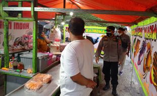 18 Pedagang Langgar Aturan PPKM di Kawasan Kuliner Colomadu, Ini Sanksinya