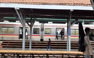 Banyak Penumpang KRL di Jabodetabek Tak Bisa Tunjukkan STRP