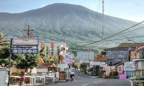 Mitos Letusan Gunung Slamet, Juru Kunci: Pulau Jawa Tak Terbelah