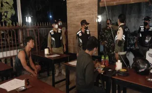 Sepekan Lebih PPKM Darurat Wonogiri, Masih Ada Warung Bandel Layani Makan Di Tempat