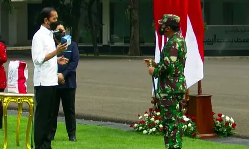 Jokowi Mulai Salurkan 300.000 Paket Obat Covid-19 Gratis, Distribusi Tanggung Jawab TNI