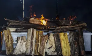 Hantu Kematian dan Dilema Pelonggaran Pembatasan